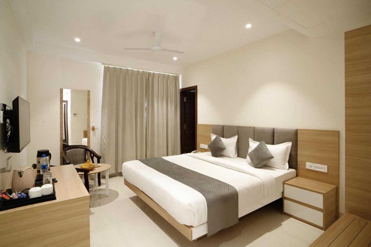 The Mangal View Residency - A Luxury Boutique Business Hotel Ουνταϊπούρ Εξωτερικό φωτογραφία