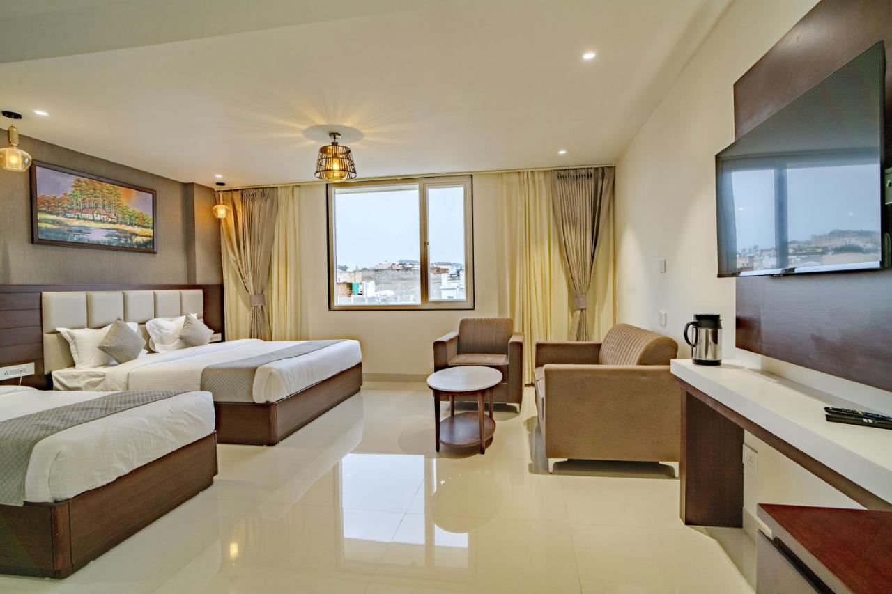 The Mangal View Residency - A Luxury Boutique Business Hotel Ουνταϊπούρ Εξωτερικό φωτογραφία